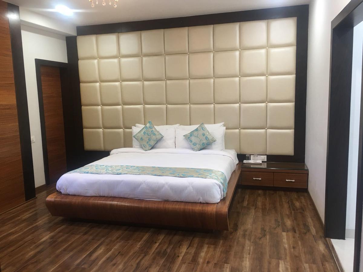 Regenta Central Indore Exterior photo