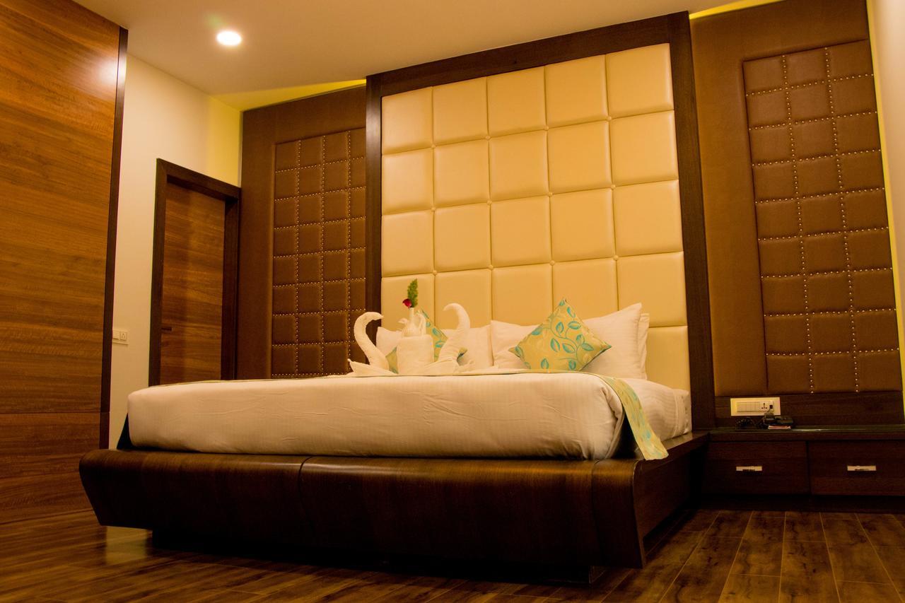 Regenta Central Indore Exterior photo